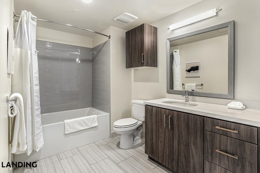 Building Photo - 1000 Western Breeze Circle