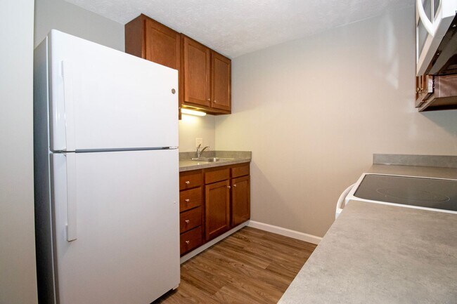 Building Photo - 930 Hostetler Rd