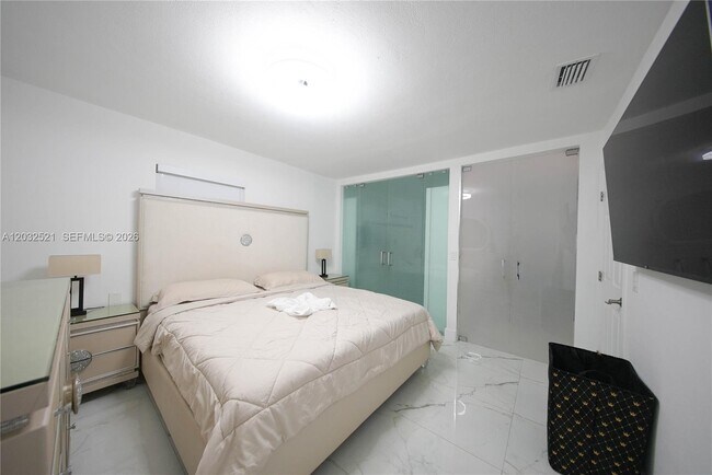 Building Photo - 280 NW 59th Ct