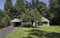 Building Photo - Collins View home- minutes to Lewis and Clark college! Featuring a basketball court, upgrades thr...