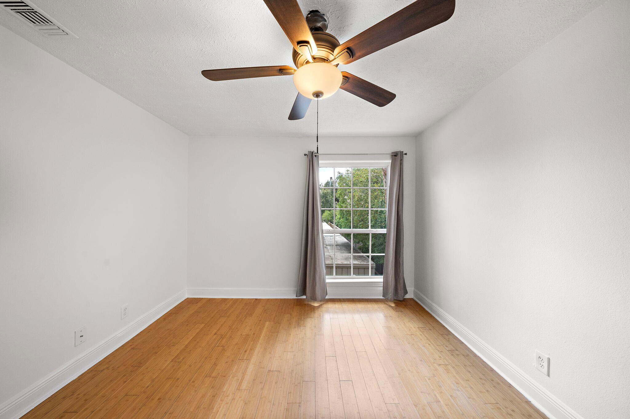 Building Photo - 2220 Bering Dr