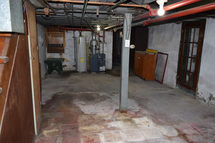 Building Photo - 861 Brackenridge Ave