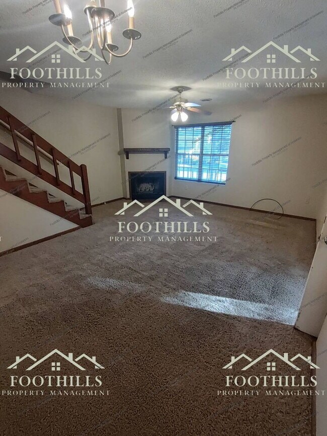 Building Photo - 4406 Lexington Way