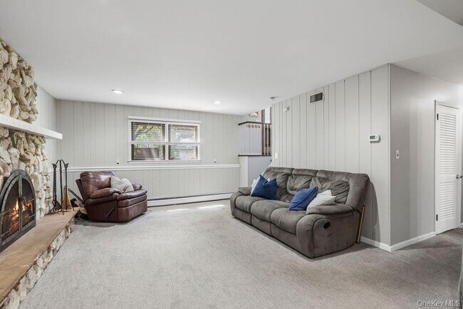 Building Photo - 44 Palisades Ct