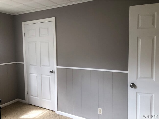 Building Photo - 200 Koenig Rd