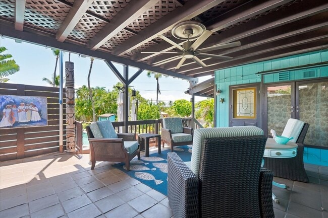Building Photo - 3161 Mapu Dr