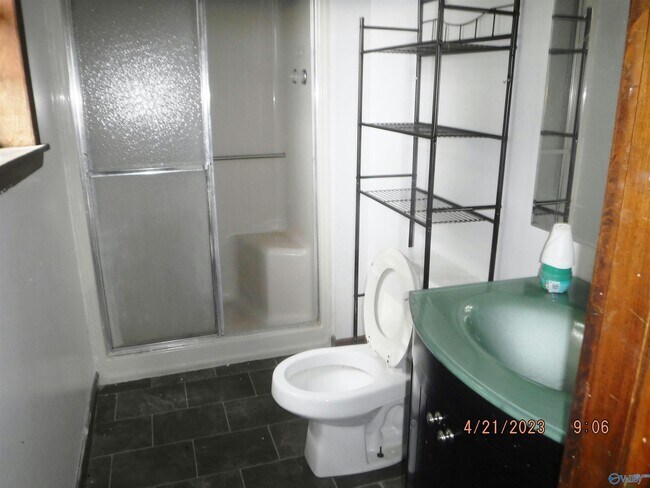 Building Photo - 172 Blair Rd