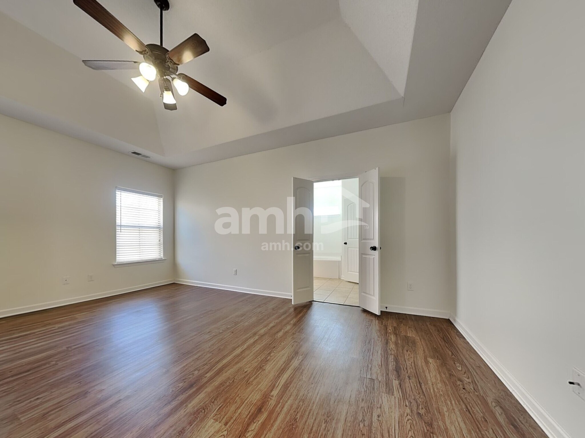 Building Photo - 10361 Cooper Ridge Cv