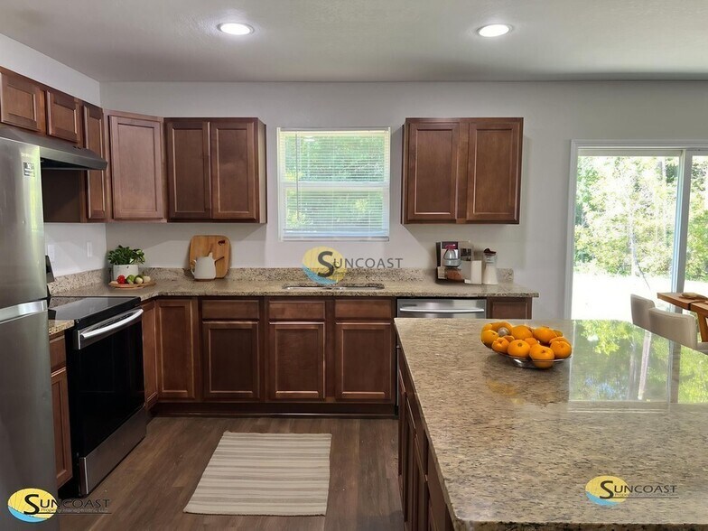 Building Photo - 7118 Plymouth Grove Ct