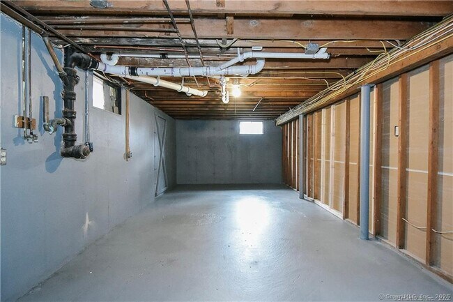 Building Photo - 10 N Cobblers Ct