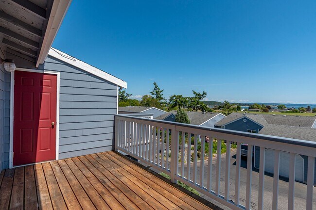 Building Photo - 3 Bedroom 2.5 Bath Waterview Townhome