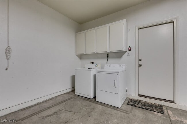 Building Photo - 669 Pacific Cascades Dr