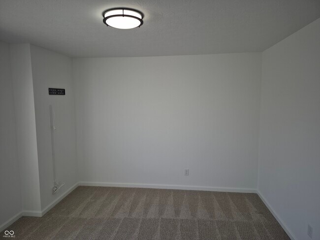 Building Photo - 10608 Mangrove Dr