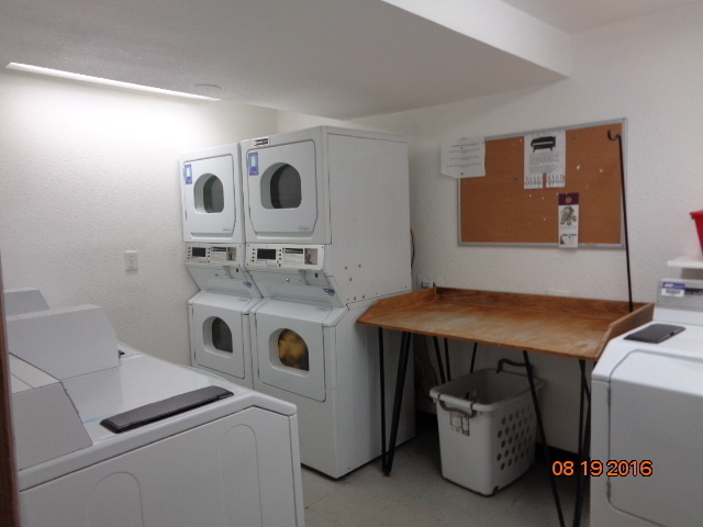 Building Photo - Wonderful 1 BR/1 BA Ground Floor Condo in ...