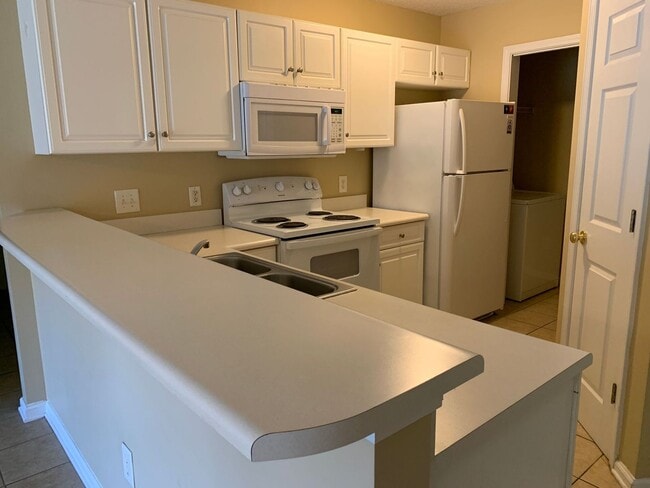 Building Photo - 3672 Clay Pond Village Ln