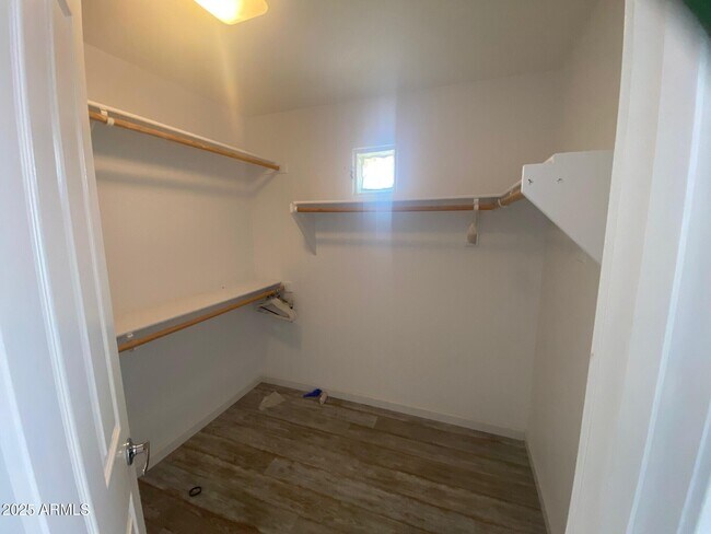 Building Photo - 11260 N 92nd St