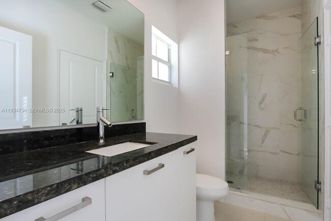 Building Photo - 15670 SW 11th Terrace