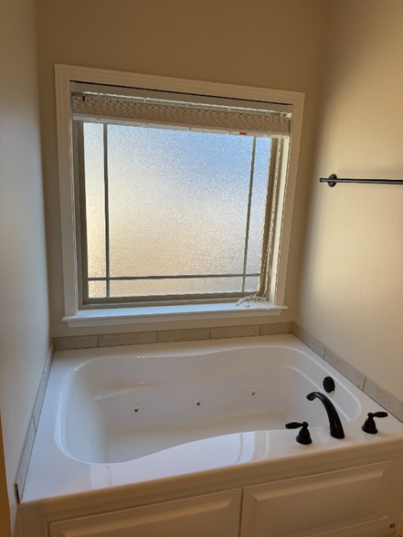 Building Photo - 710 Grays Harbor Ct