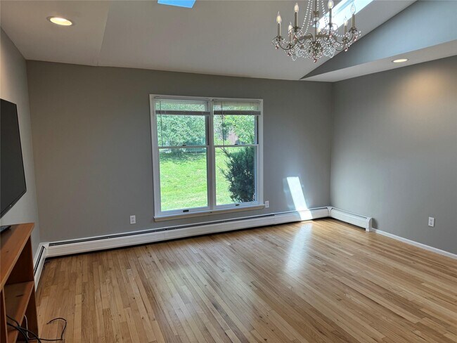 Building Photo - 91 Piermont Pl