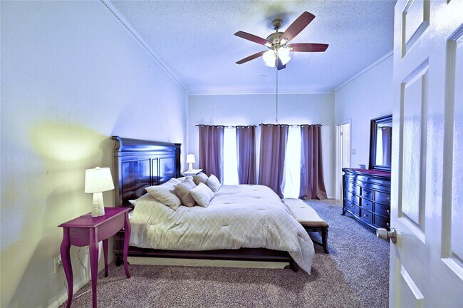 Building Photo - 7407 Creekfield Dr