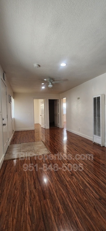 Building Photo - 1604 N H St