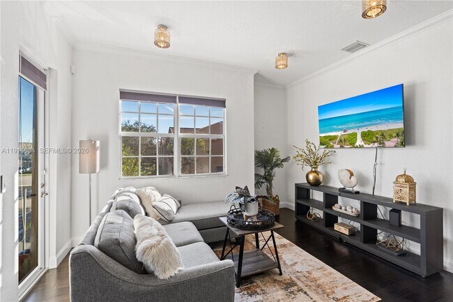 Building Photo - 5850 Hampton Hills Blvd