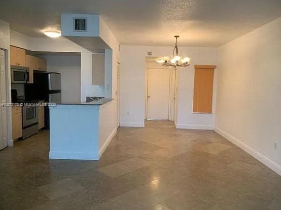 Building Photo - 2557 Centergate Dr