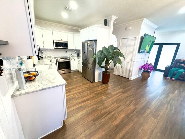 Building Photo - 17833 SW 155th Ct