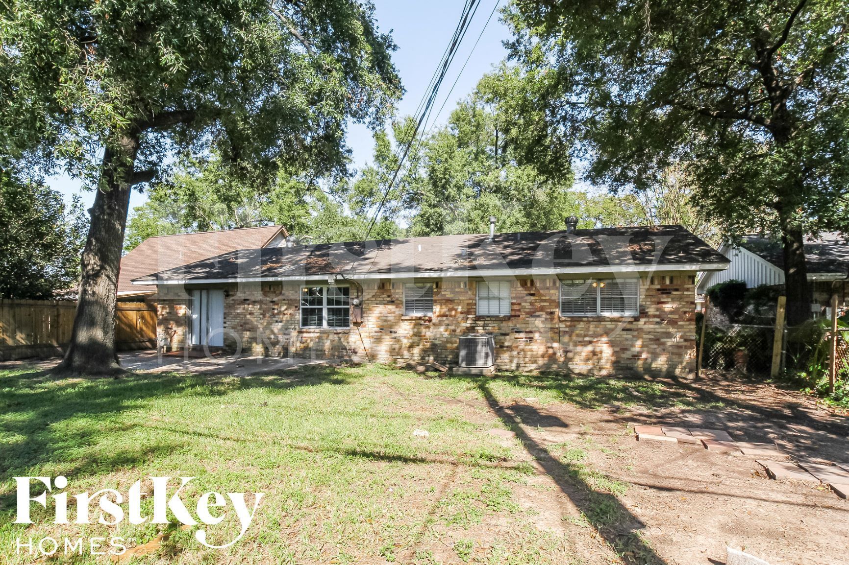 Building Photo - 13322 Oak Leaf Ln