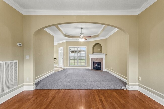 Building Photo - Fields Crossing Home Available Now