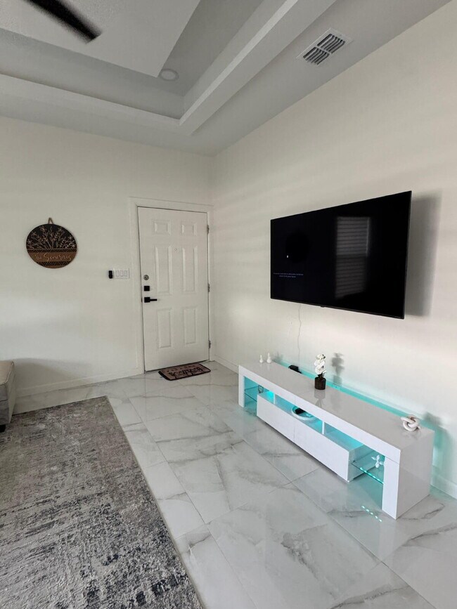 Building Photo - "Stylish 2-Bed, 2-Bath Gem with Granite Touches in Pharr, TX!"