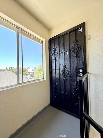 Building Photo - 3250 Andrita St