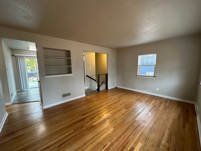 Upstairs living area - 2432 15th Avenue Ct