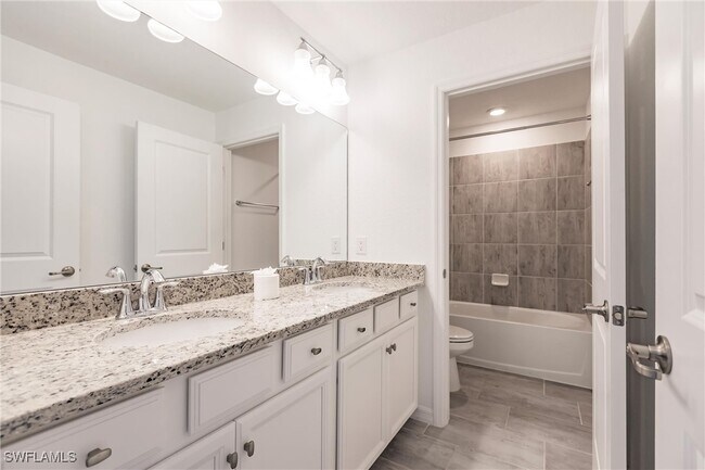 Building Photo - 14599 Cantabria Dr