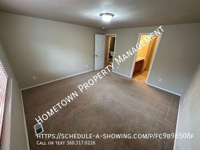 Building Photo - 2406 Pleasanton Ct SE