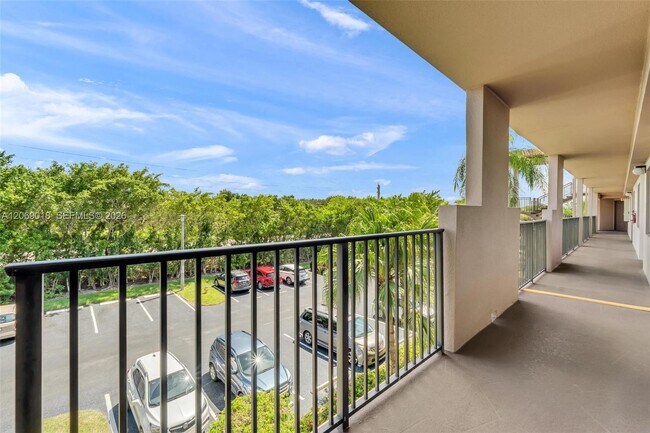 Building Photo - 12651 SW 16th Ct