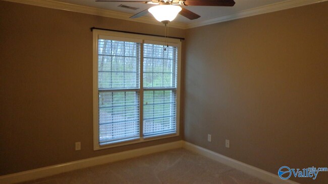 Building Photo - 15132 Lakeside Trail SW