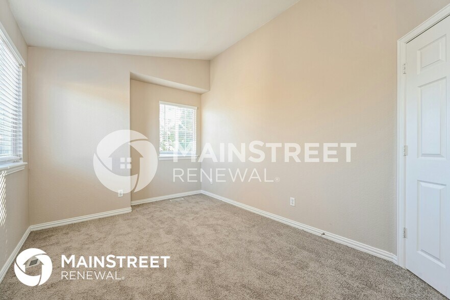 Building Photo - 2911 S Tower Way