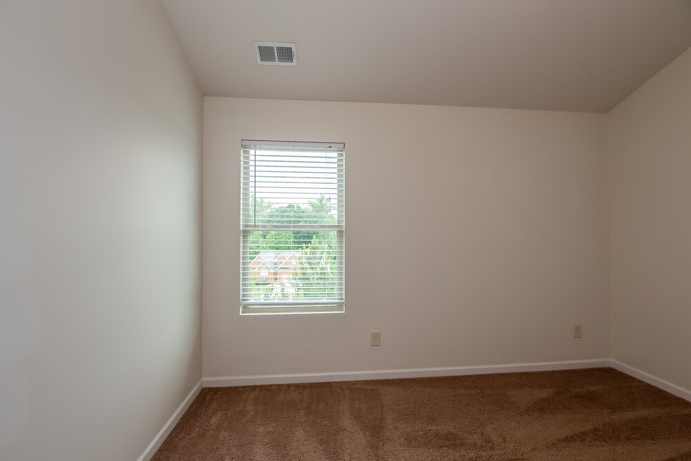 Building Photo - 3563 Walking Stick Way NE