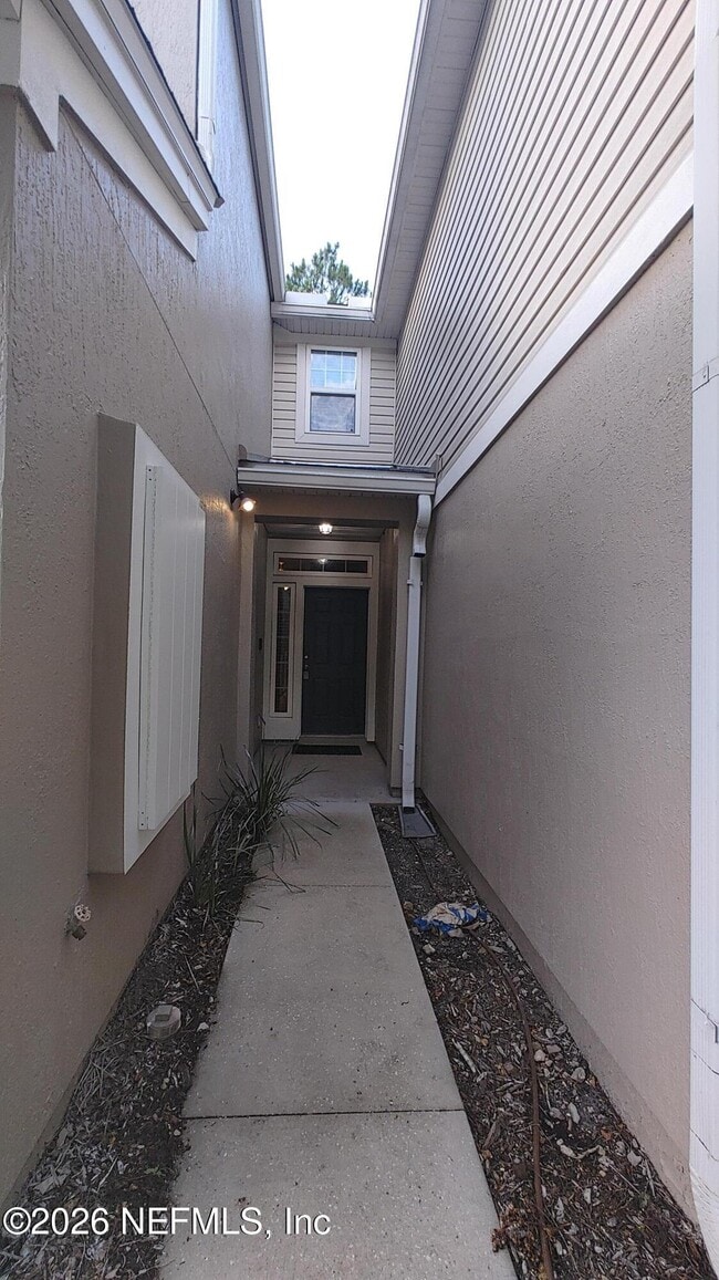 Building Photo - 147 San Briso Way