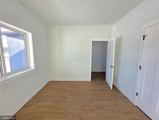 Building Photo - 1227 Wisteria Ln