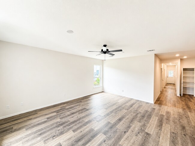 Building Photo - AVAILABLE NOW; APPLY TODAY ON OUR WEBSITE!!!