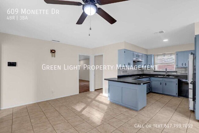 Building Photo - 609 Monette Dr