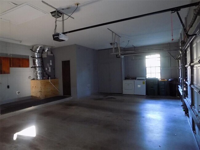 Building Photo - 408 Sassafras Ln