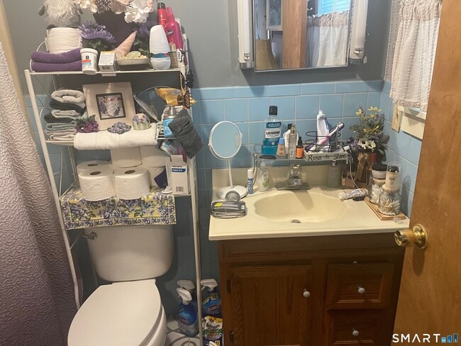 Building Photo - 521 Mill St