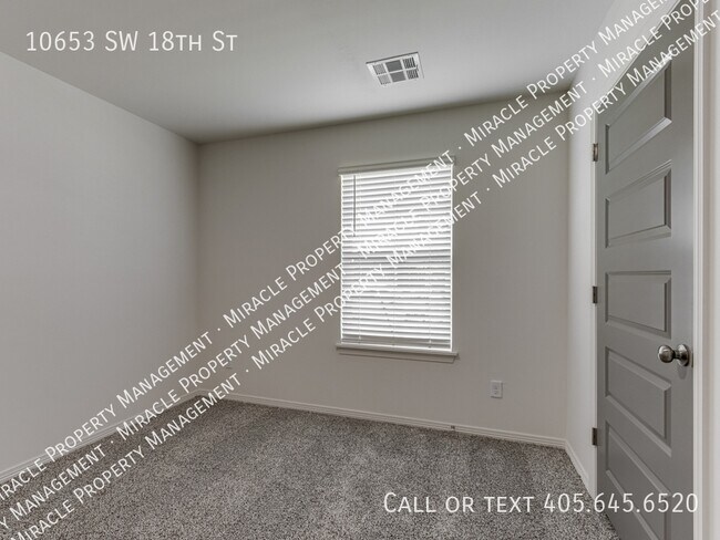Building Photo - 10653 SW 18th St