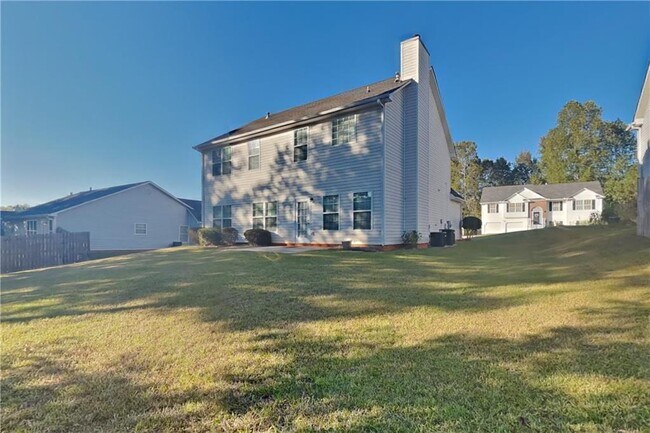 Building Photo - 5050 Roxton Ln