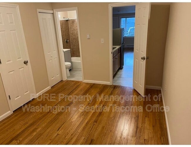 Building Photo - 5104 17th Ave NW