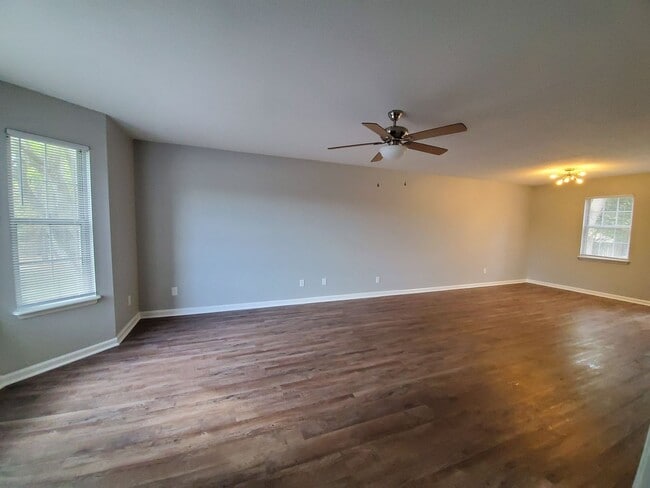 Building Photo - 453 Brannen Drive #7