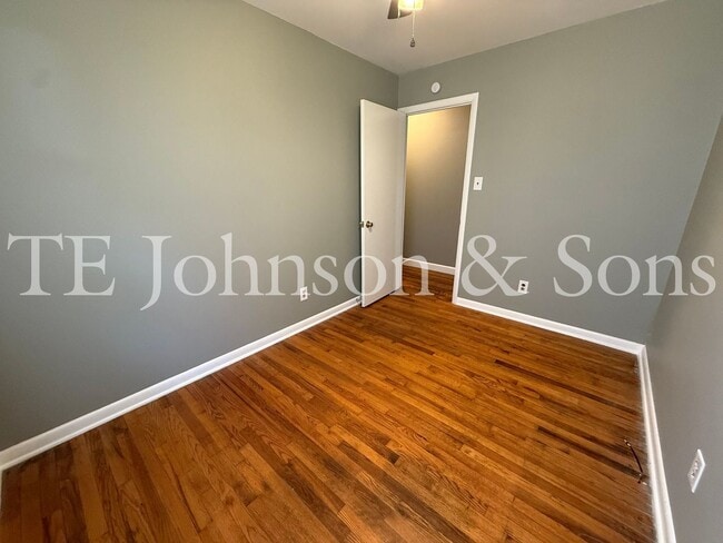 Building Photo - Charming 4 Bedroom in Winston Salem